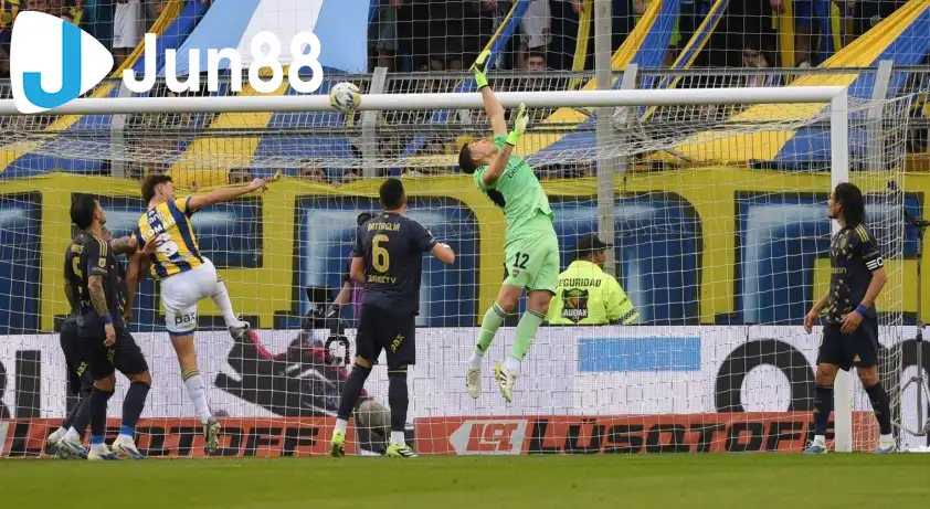 Cận cảnh siêu phẩm của Di Maria. (Ảnh: Nền tảng X)