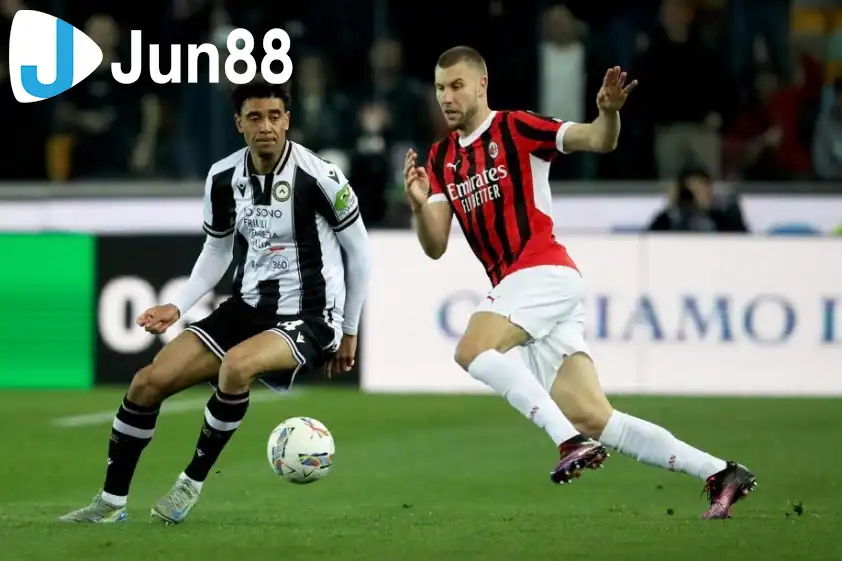 Với lợi thế sân nhà cùng phong độ ấn tượng gần đây, Udinese được dự đoán nối dài chuỗi bất bại với một chiến thắng.