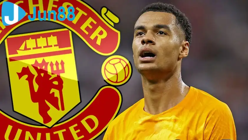 Cody Gakpo từng suýt gia nhập Man United trước khi chọn Liverpool năm 2022